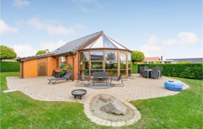Amazing Home In Hejls With Kitchen, Hejls